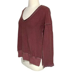 Truly Madly Deeply LA XS mauve distressed V-neck sweatshirt‎